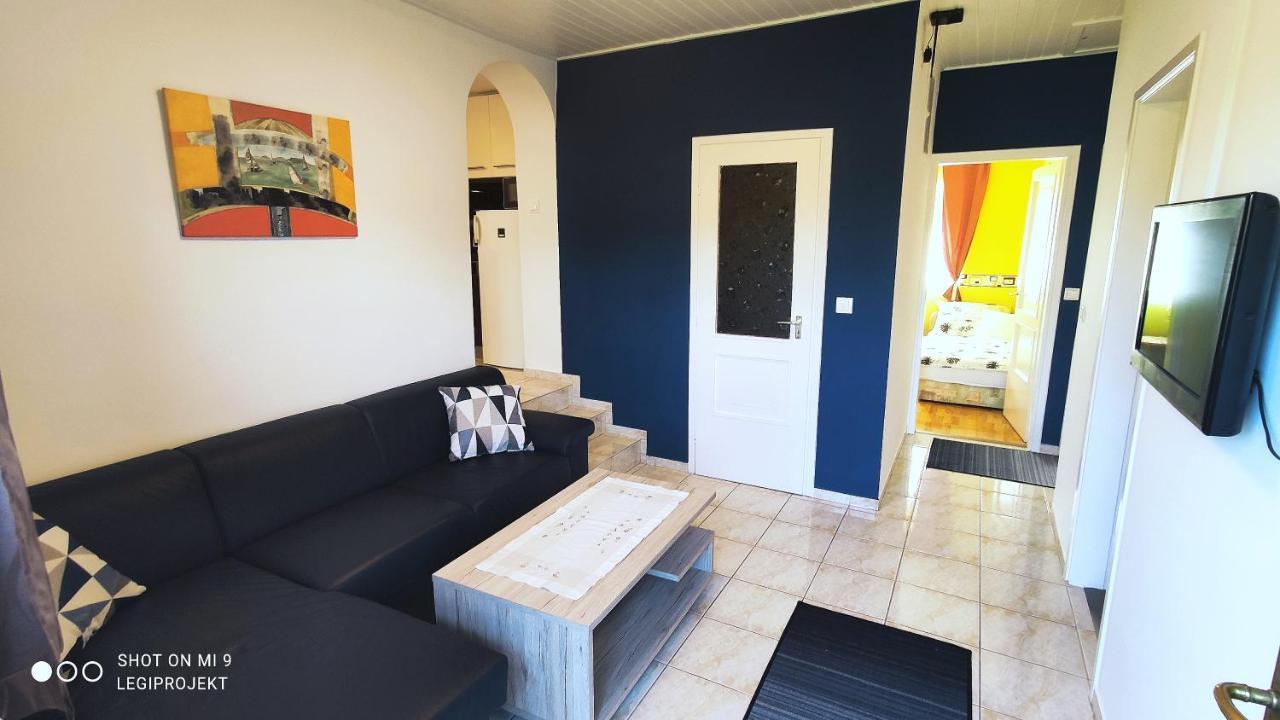 Papp Apartmanház Vonyarcvashegy Exterior foto
